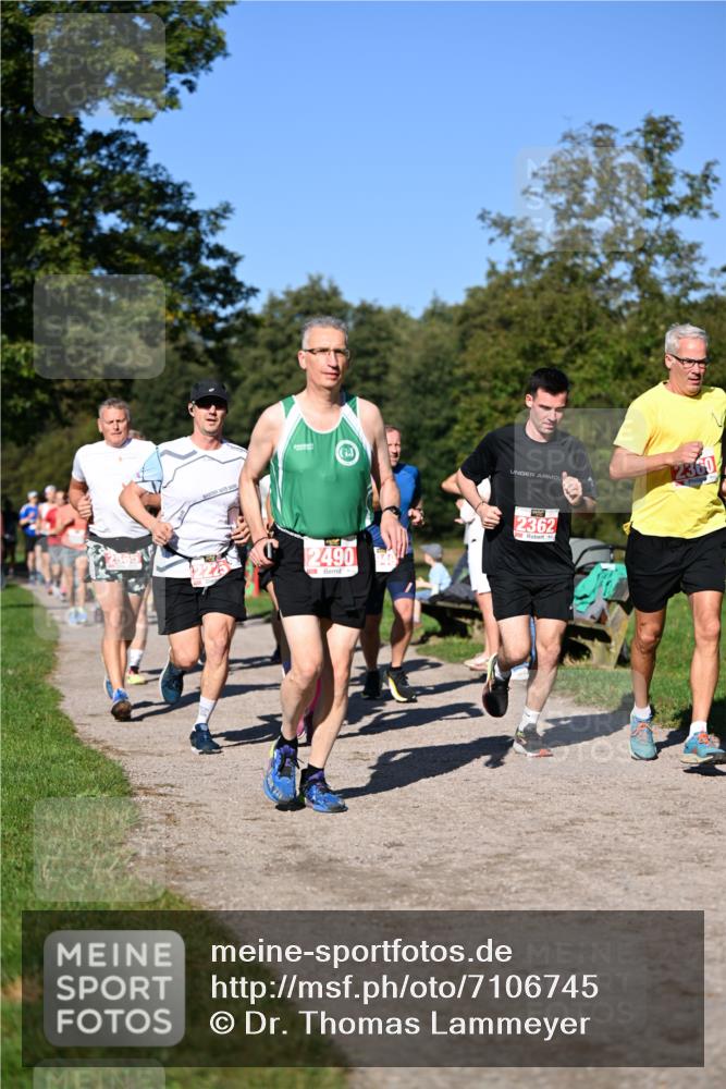 22.09.2024 - 32. Volkslauf durch das schöne Alstertal Dr. Thomas Lammeyer http://msf.ph/oto/7106745 22.09.2024 10:25:45 Laufen 2360, 2565, 2490, 2362 meine-sportfotos.de