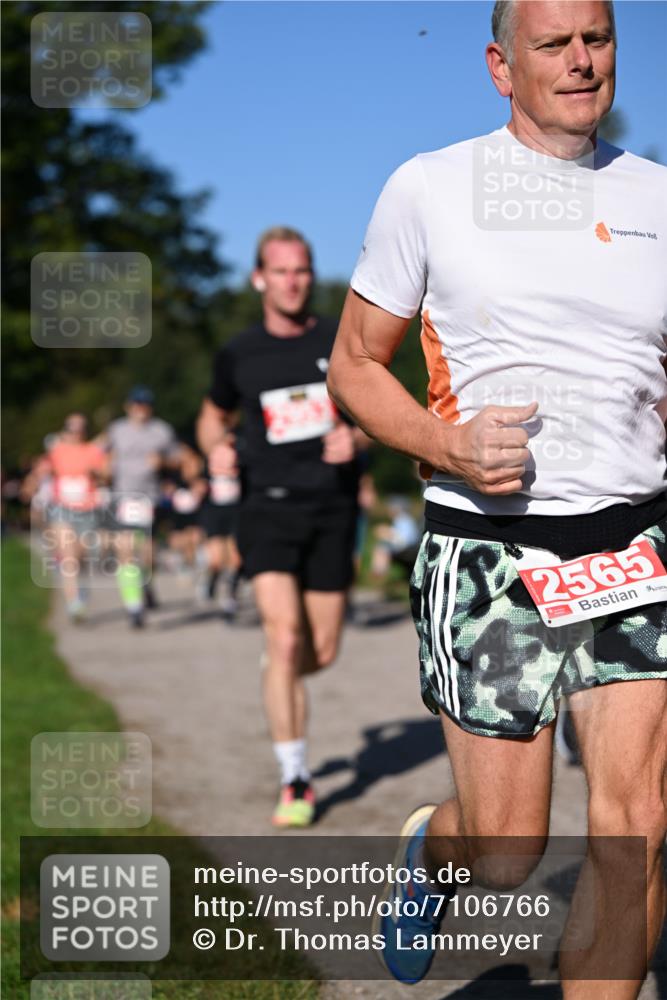 22.09.2024 - 32. Volkslauf durch das schöne Alstertal Dr. Thomas Lammeyer http://msf.ph/oto/7106766 22.09.2024 10:25:48 Laufen 2565 meine-sportfotos.de