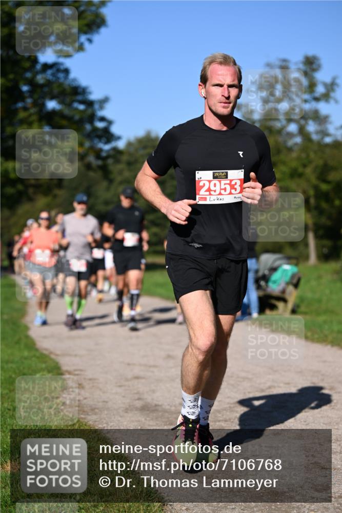 22.09.2024 - 32. Volkslauf durch das schöne Alstertal Dr. Thomas Lammeyer http://msf.ph/oto/7106768 22.09.2024 10:25:48 Laufen 2953 meine-sportfotos.de