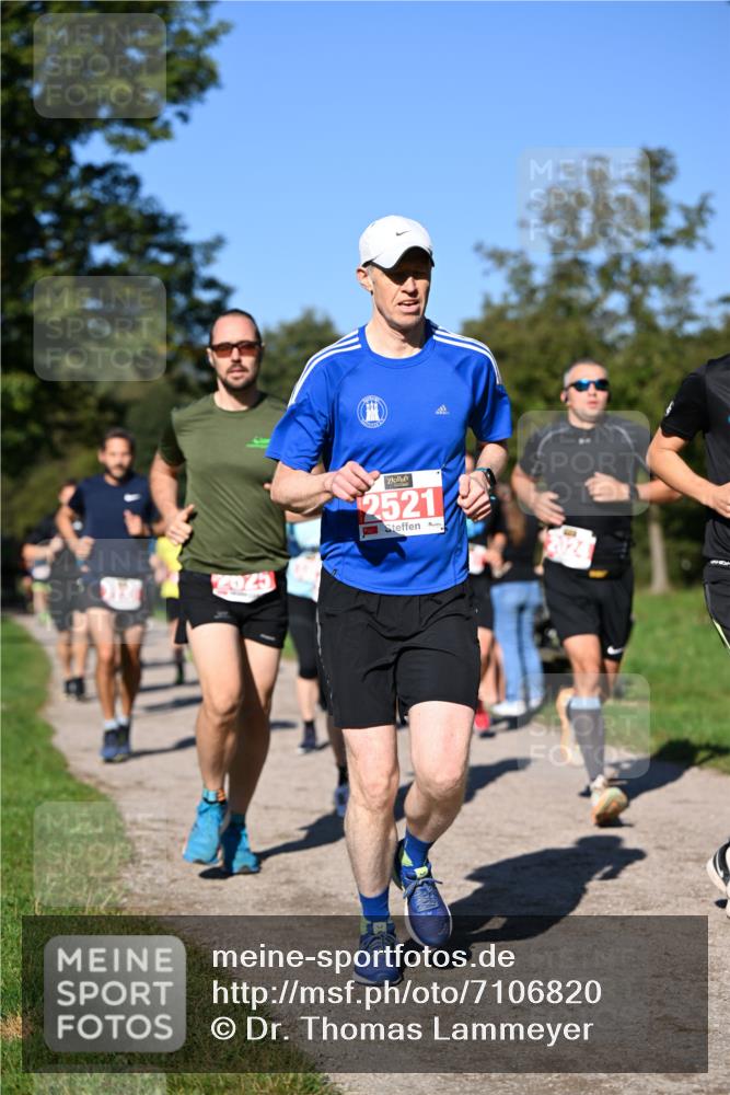 22.09.2024 - 32. Volkslauf durch das schöne Alstertal Dr. Thomas Lammeyer http://msf.ph/oto/7106820 22.09.2024 10:25:58 Laufen 2521 meine-sportfotos.de