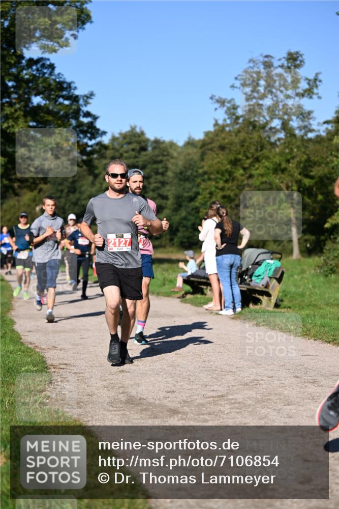 22.09.2024 - 32. Volkslauf durch das schöne Alstertal Dr. Thomas Lammeyer http://msf.ph/oto/7106854 22.09.2024 10:26:04 Laufen 2127 meine-sportfotos.de