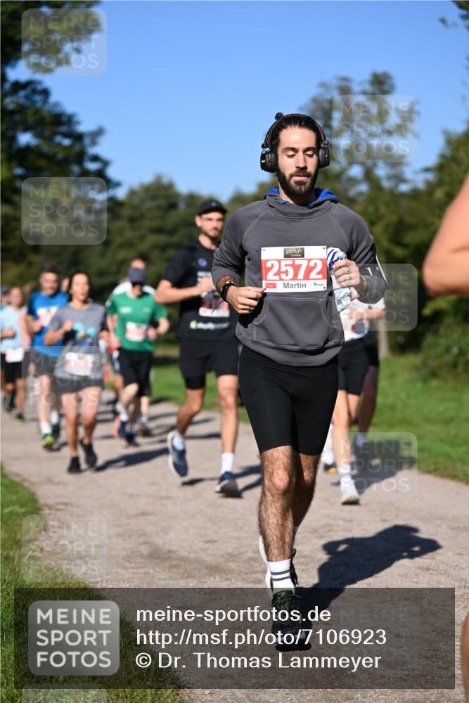 22.09.2024 - 32. Volkslauf durch das schöne Alstertal Dr. Thomas Lammeyer http://msf.ph/oto/7106923 22.09.2024 10:26:18 Laufen 2572 meine-sportfotos.de
