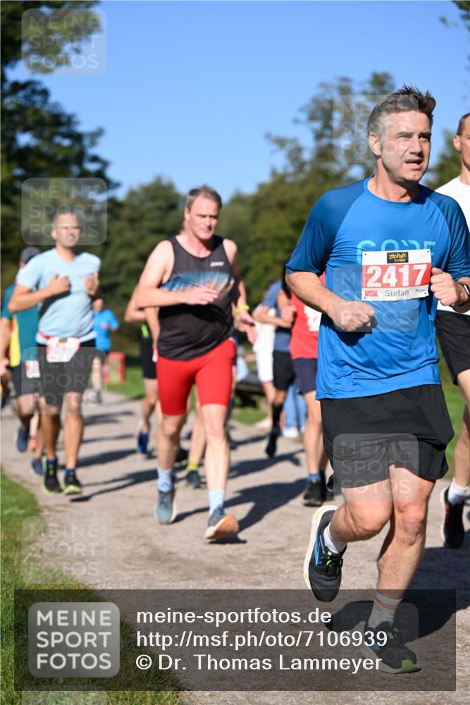 22.09.2024 - 32. Volkslauf durch das schöne Alstertal Dr. Thomas Lammeyer http://msf.ph/oto/7106939 22.09.2024 10:26:21 Laufen 2417 meine-sportfotos.de