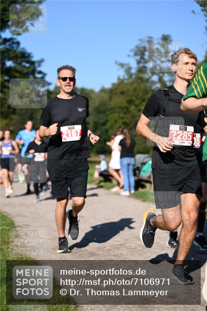 22.09.2024 - 32. Volkslauf durch das schöne Alstertal Dr. Thomas Lammeyer http://msf.ph/oto/7106971 22.09.2024 10:26:27 Laufen 2167, 22853 meine-sportfotos.de