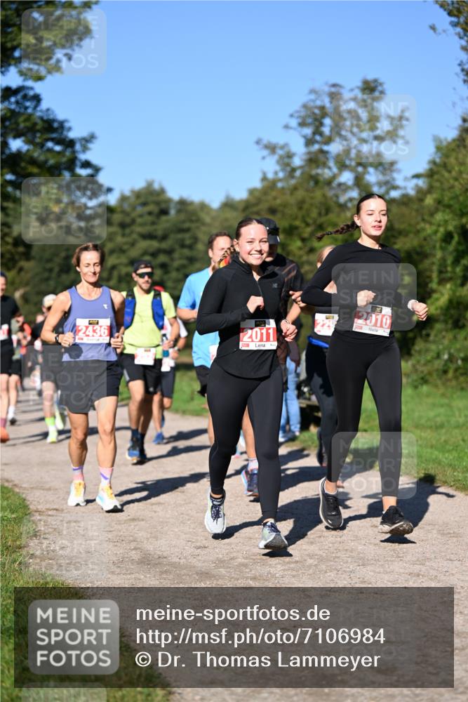 22.09.2024 - 32. Volkslauf durch das schöne Alstertal Dr. Thomas Lammeyer http://msf.ph/oto/7106984 22.09.2024 10:26:29 Laufen 2436, 2011, 2010 meine-sportfotos.de