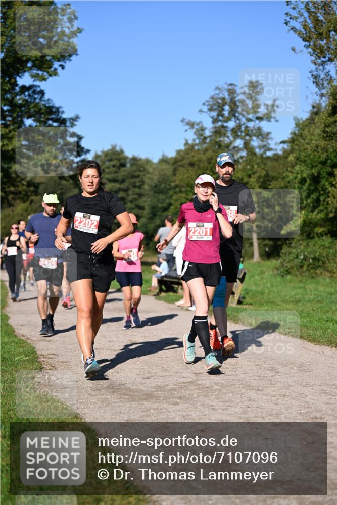 22.09.2024 - 32. Volkslauf durch das schöne Alstertal Dr. Thomas Lammeyer http://msf.ph/oto/7107096 22.09.2024 10:26:53 Laufen 2424, 2202, 2201 meine-sportfotos.de