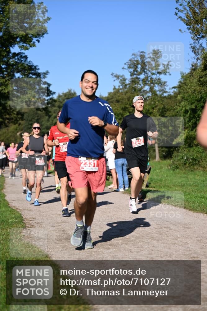 22.09.2024 - 32. Volkslauf durch das schöne Alstertal Dr. Thomas Lammeyer http://msf.ph/oto/7107127 22.09.2024 10:26:59 Laufen 2562, 205, 2331, 2540 meine-sportfotos.de