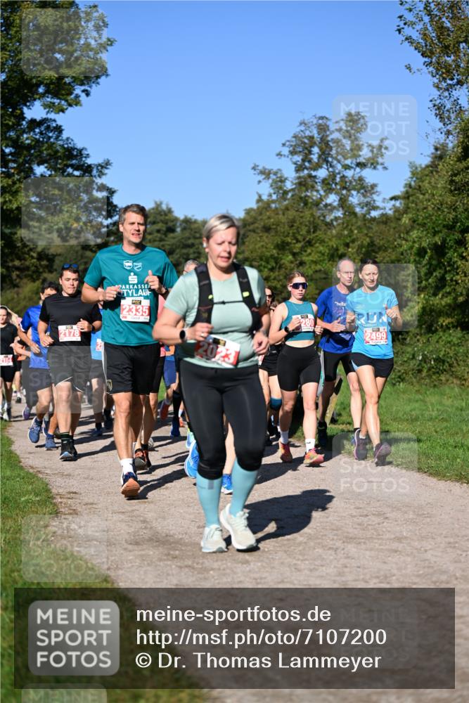 22.09.2024 - 32. Volkslauf durch das schöne Alstertal Dr. Thomas Lammeyer http://msf.ph/oto/7107200 22.09.2024 10:27:16 Laufen 2154, 2178, 2335, 2499 meine-sportfotos.de