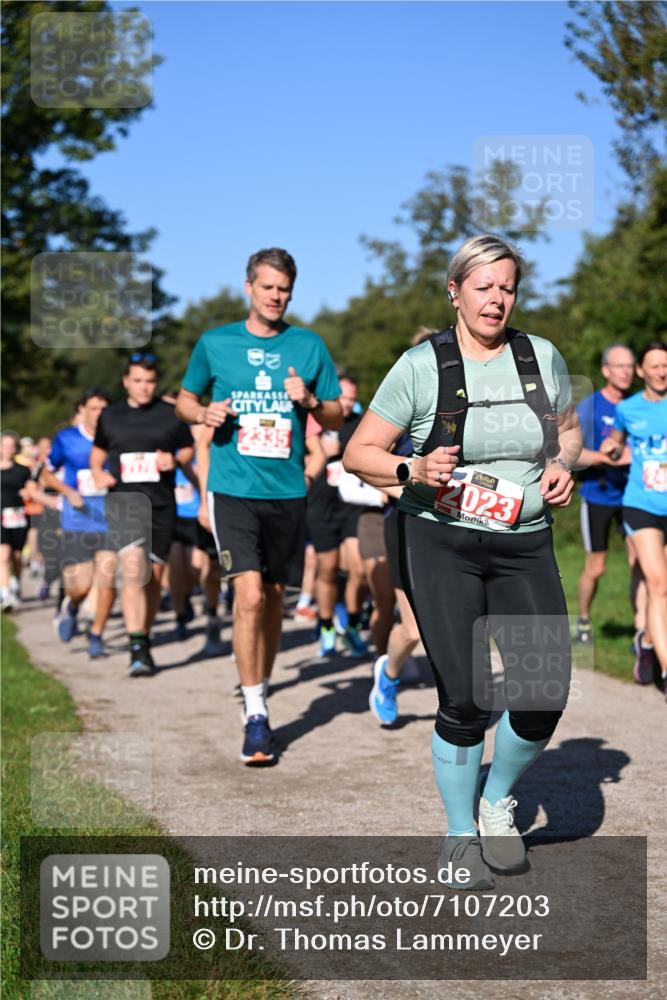 22.09.2024 - 32. Volkslauf durch das schöne Alstertal Dr. Thomas Lammeyer http://msf.ph/oto/7107203 22.09.2024 10:27:16 Laufen 88, 023 meine-sportfotos.de