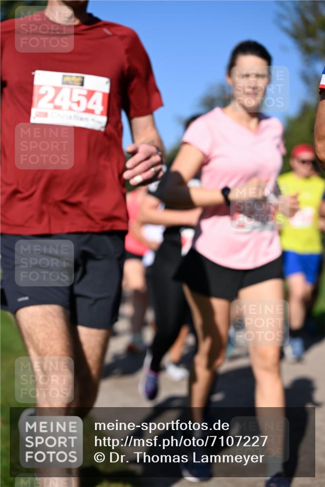 22.09.2024 - 32. Volkslauf durch das schöne Alstertal Dr. Thomas Lammeyer http://msf.ph/oto/7107227 22.09.2024 10:27:21 Laufen 2454 meine-sportfotos.de