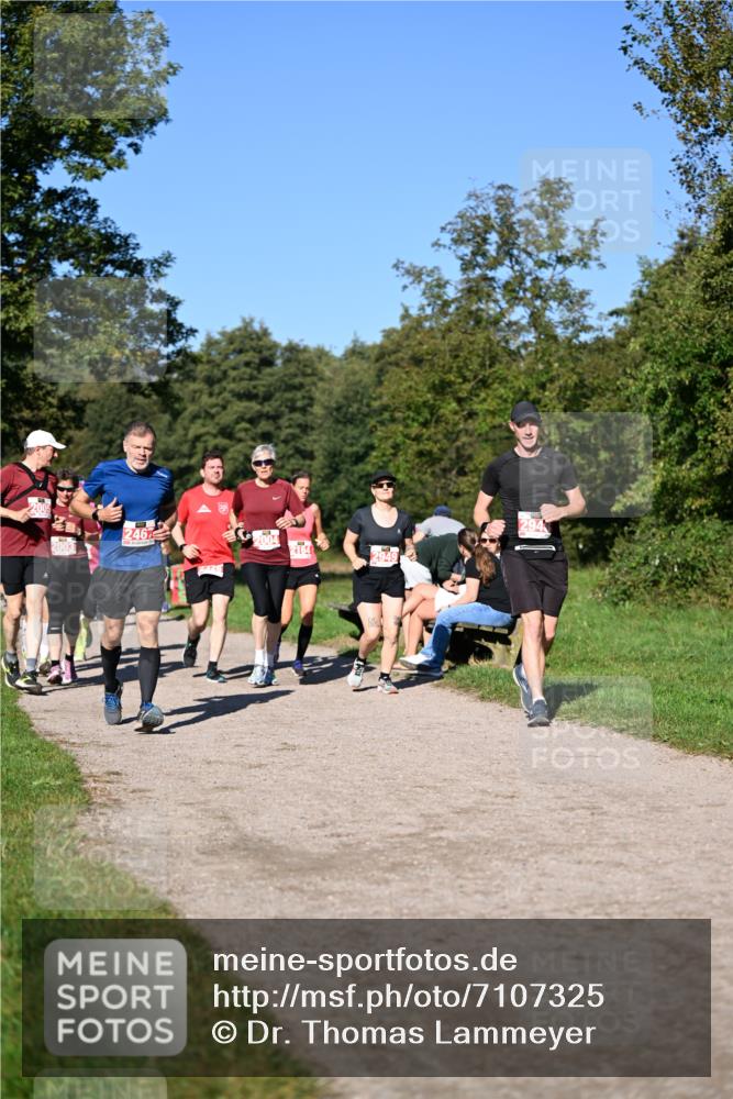 22.09.2024 - 32. Volkslauf durch das schöne Alstertal Dr. Thomas Lammeyer http://msf.ph/oto/7107325 22.09.2024 10:27:49 Laufen 2003, 2467, 2326, 2004, 2164 meine-sportfotos.de