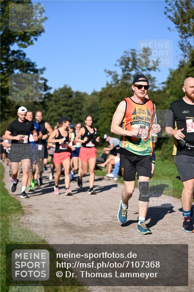 22.09.2024 - 32. Volkslauf durch das schöne Alstertal Dr. Thomas Lammeyer http://msf.ph/oto/7107368 22.09.2024 10:27:58 Laufen 15, 186, 21 meine-sportfotos.de