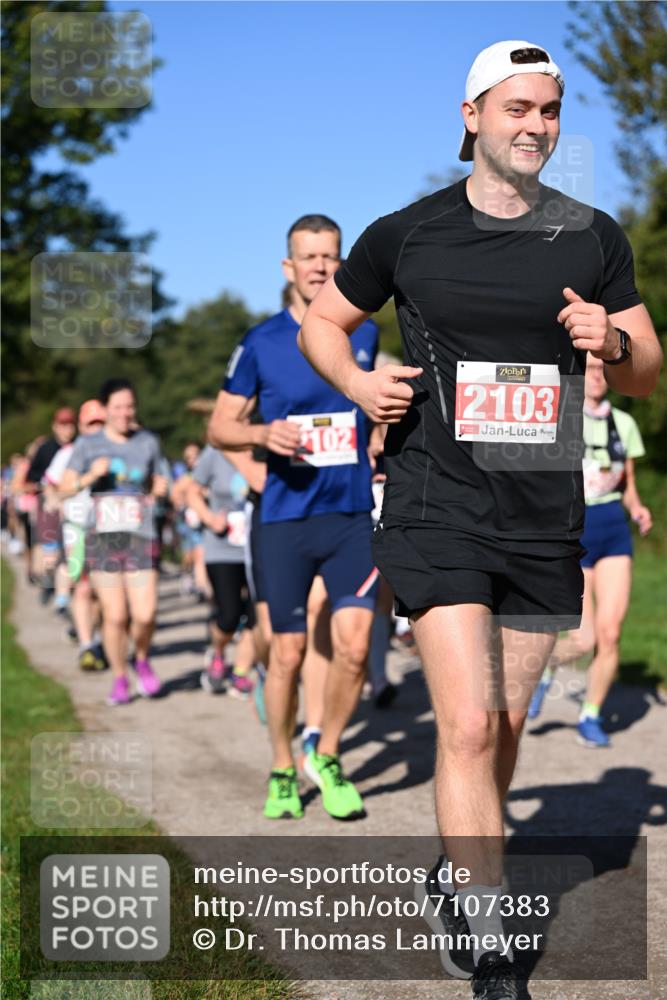 22.09.2024 - 32. Volkslauf durch das schöne Alstertal Dr. Thomas Lammeyer http://msf.ph/oto/7107383 22.09.2024 10:28:01 Laufen 102, 2103 meine-sportfotos.de