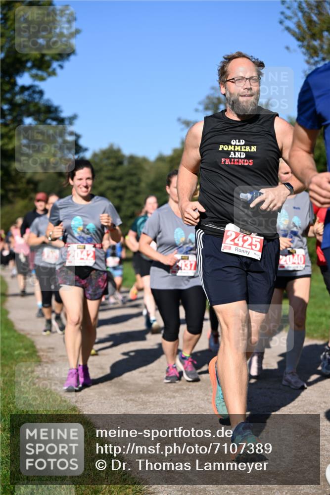 22.09.2024 - 32. Volkslauf durch das schöne Alstertal Dr. Thomas Lammeyer http://msf.ph/oto/7107389 22.09.2024 10:28:02 Laufen 2042, 137, 2425, 2040 meine-sportfotos.de