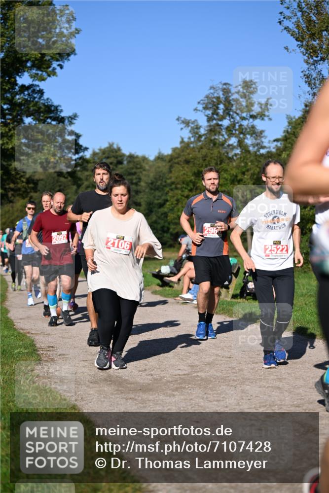 22.09.2024 - 32. Volkslauf durch das schöne Alstertal Dr. Thomas Lammeyer http://msf.ph/oto/7107428 22.09.2024 10:28:10 Laufen 2092, 2106, 296, 07, 2522 meine-sportfotos.de