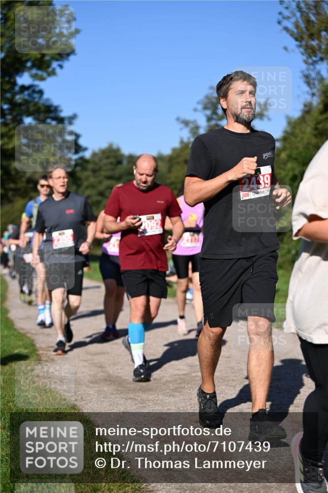 22.09.2024 - 32. Volkslauf durch das schöne Alstertal Dr. Thomas Lammeyer http://msf.ph/oto/7107439 22.09.2024 10:28:12 Laufen 2092, 2439 meine-sportfotos.de