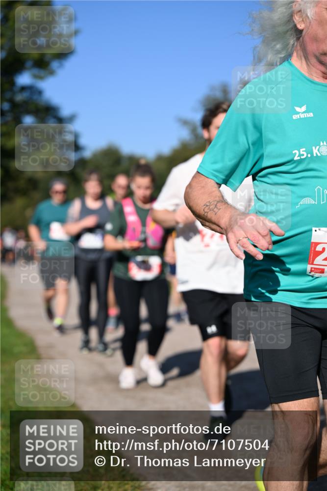 22.09.2024 - 32. Volkslauf durch das schöne Alstertal Dr. Thomas Lammeyer http://msf.ph/oto/7107504 22.09.2024 10:28:24 Laufen 25 meine-sportfotos.de