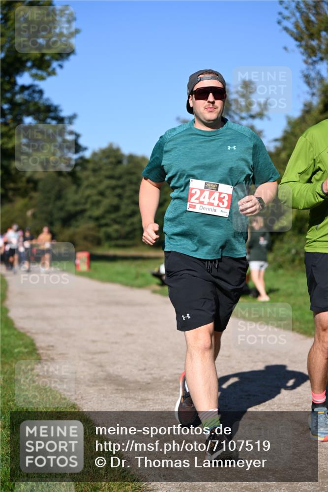 22.09.2024 - 32. Volkslauf durch das schöne Alstertal Dr. Thomas Lammeyer http://msf.ph/oto/7107519 22.09.2024 10:28:27 Laufen 2443 meine-sportfotos.de