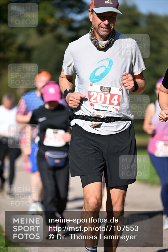 22.09.2024 - 32. Volkslauf durch das schöne Alstertal Dr. Thomas Lammeyer http://msf.ph/oto/7107553 22.09.2024 10:28:40 Laufen 2014 meine-sportfotos.de