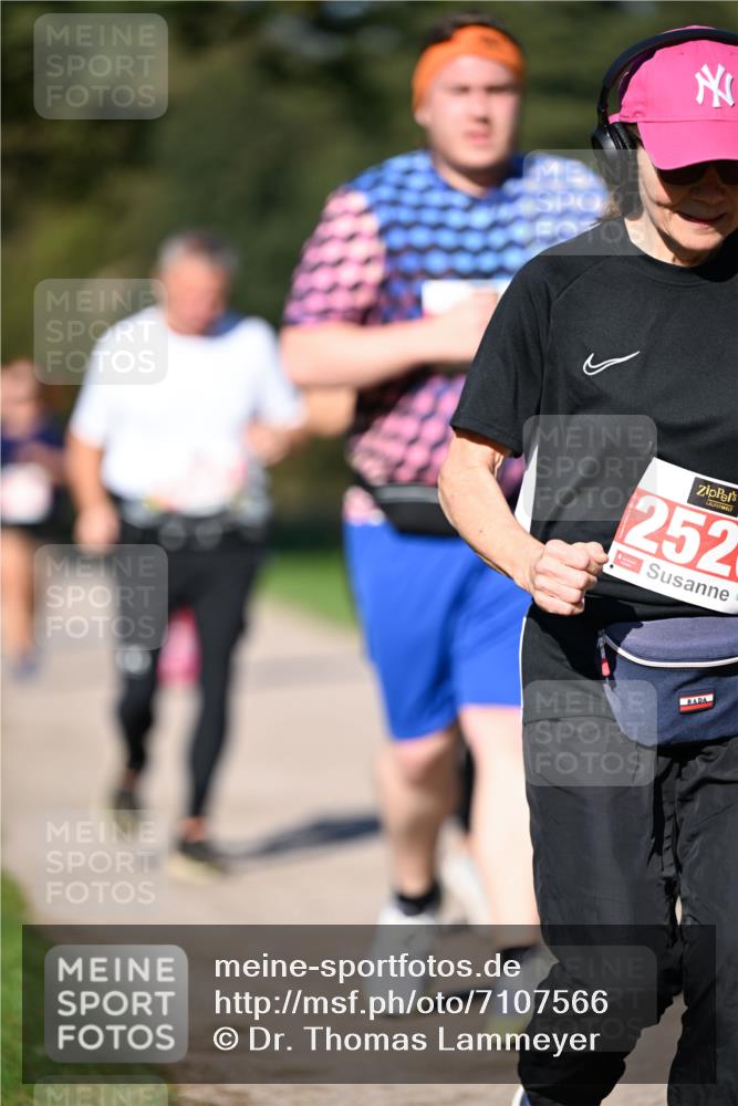 22.09.2024 - 32. Volkslauf durch das schöne Alstertal Dr. Thomas Lammeyer http://msf.ph/oto/7107566 22.09.2024 10:28:43 Laufen 252 meine-sportfotos.de