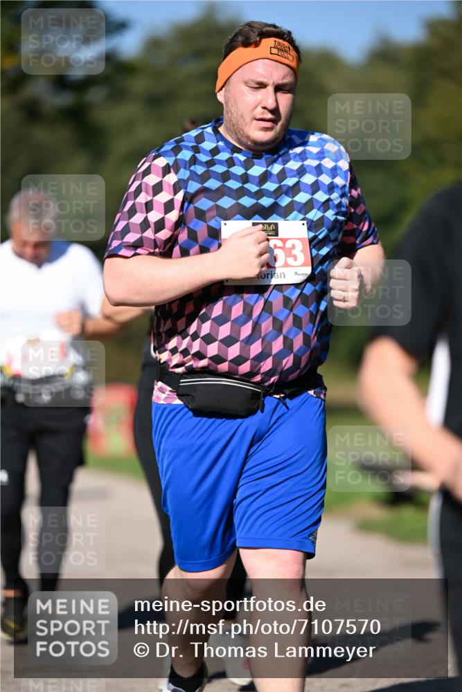 22.09.2024 - 32. Volkslauf durch das schöne Alstertal Dr. Thomas Lammeyer http://msf.ph/oto/7107570 22.09.2024 10:28:43 Laufen 53 meine-sportfotos.de