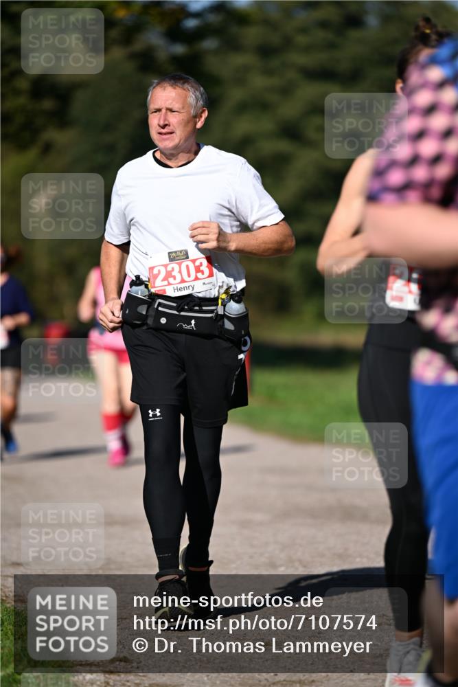 22.09.2024 - 32. Volkslauf durch das schöne Alstertal Dr. Thomas Lammeyer http://msf.ph/oto/7107574 22.09.2024 10:28:44 Laufen 2303 meine-sportfotos.de