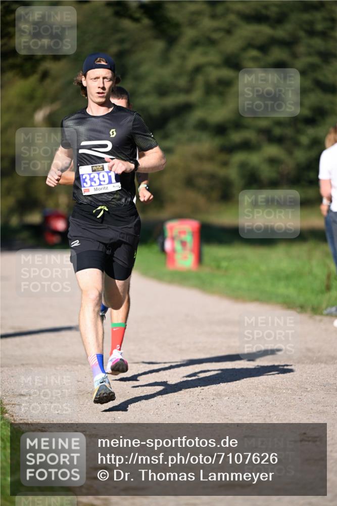 22.09.2024 - 32. Volkslauf durch das schöne Alstertal Dr. Thomas Lammeyer http://msf.ph/oto/7107626 22.09.2024 10:34:08 Laufen 3391 meine-sportfotos.de
