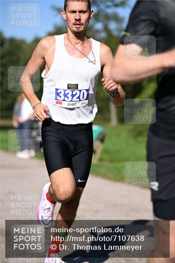 22.09.2024 - 32. Volkslauf durch das schöne Alstertal Dr. Thomas Lammeyer http://msf.ph/oto/7107638 22.09.2024 10:34:10 Laufen 3320 meine-sportfotos.de