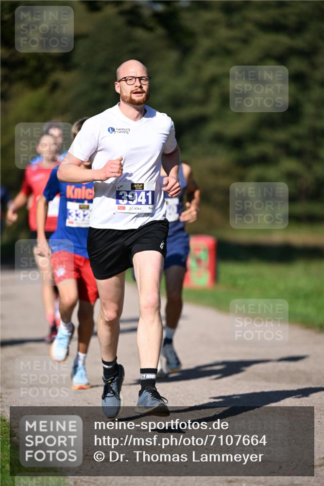 22.09.2024 - 32. Volkslauf durch das schöne Alstertal Dr. Thomas Lammeyer http://msf.ph/oto/7107664 22.09.2024 10:34:17 Laufen 3941 meine-sportfotos.de