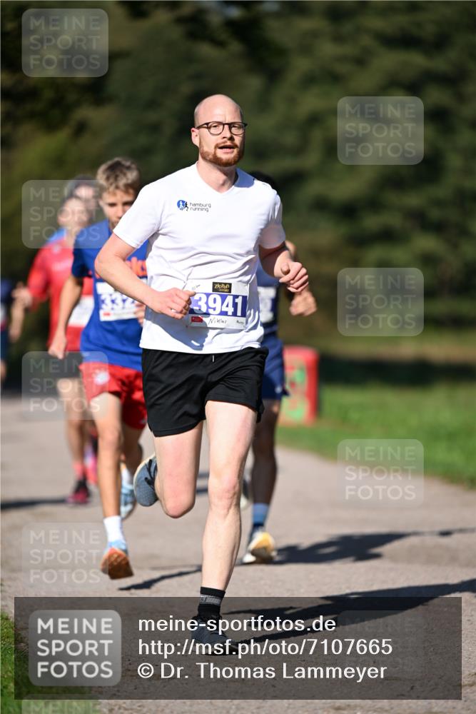22.09.2024 - 32. Volkslauf durch das schöne Alstertal Dr. Thomas Lammeyer http://msf.ph/oto/7107665 22.09.2024 10:34:17 Laufen 3941 meine-sportfotos.de