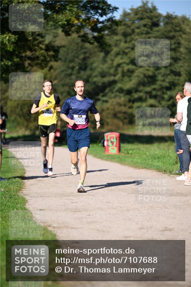 22.09.2024 - 32. Volkslauf durch das schöne Alstertal Dr. Thomas Lammeyer http://msf.ph/oto/7107688 22.09.2024 10:34:23 Laufen 3066, 10 meine-sportfotos.de