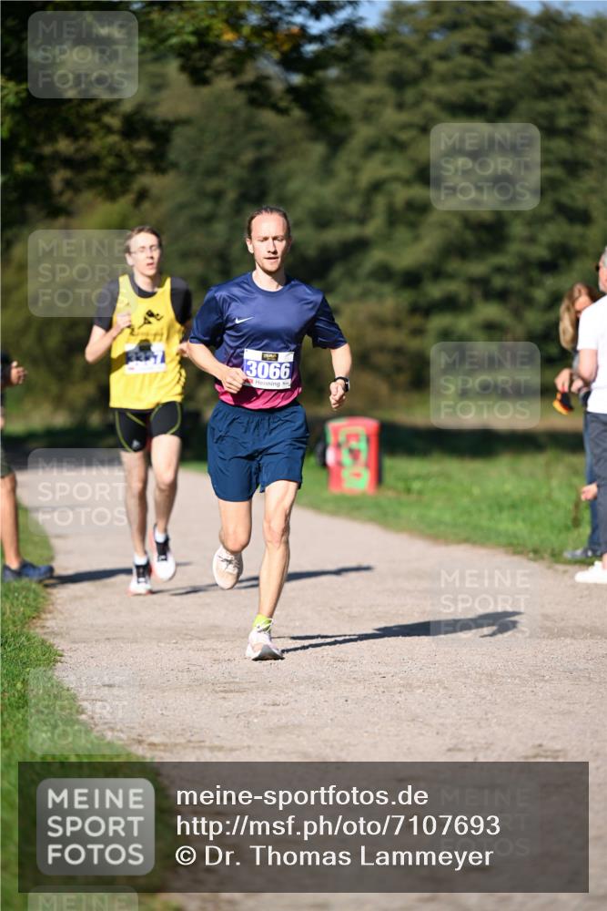 22.09.2024 - 32. Volkslauf durch das schöne Alstertal Dr. Thomas Lammeyer http://msf.ph/oto/7107693 22.09.2024 10:34:23 Laufen 3066 meine-sportfotos.de
