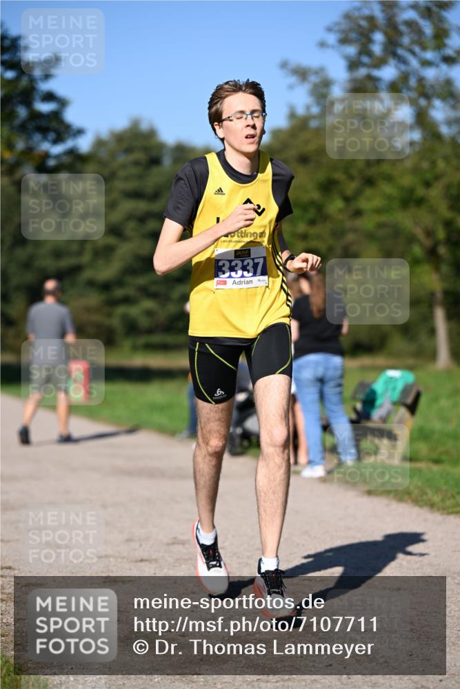 22.09.2024 - 32. Volkslauf durch das schöne Alstertal Dr. Thomas Lammeyer http://msf.ph/oto/7107711 22.09.2024 10:34:26 Laufen 3337 meine-sportfotos.de