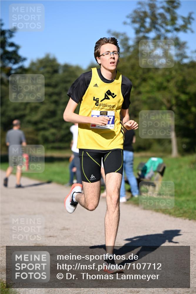 22.09.2024 - 32. Volkslauf durch das schöne Alstertal Dr. Thomas Lammeyer http://msf.ph/oto/7107712 22.09.2024 10:34:27 Laufen  meine-sportfotos.de