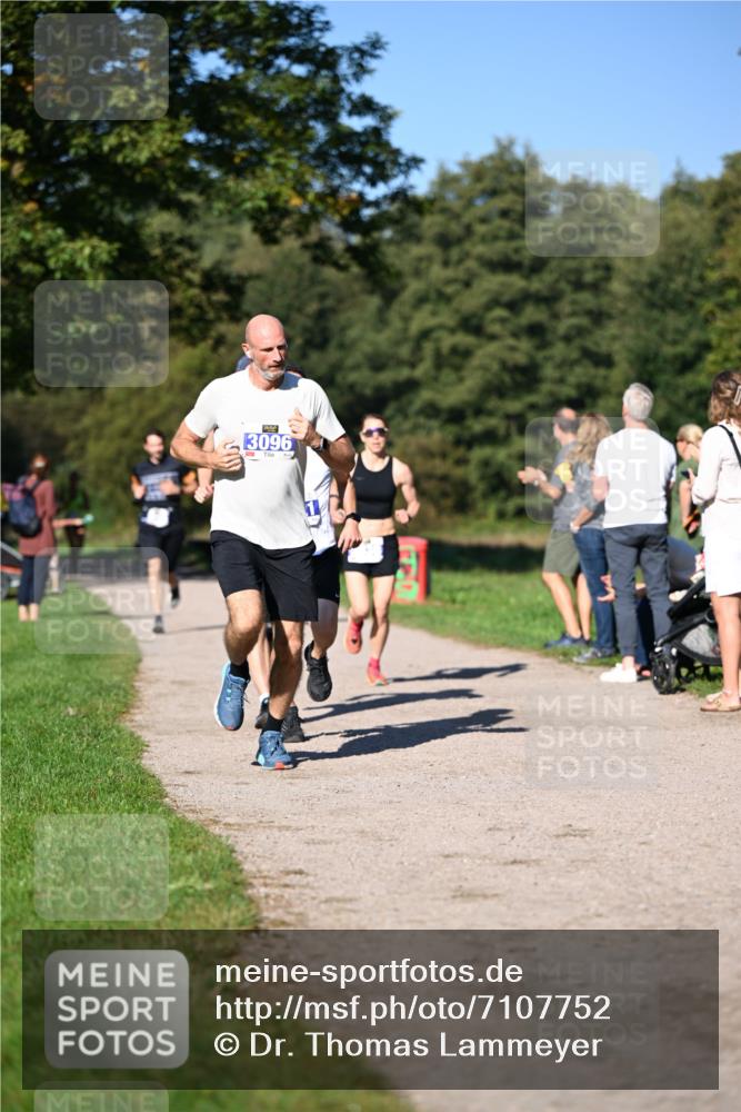 22.09.2024 - 32. Volkslauf durch das schöne Alstertal Dr. Thomas Lammeyer http://msf.ph/oto/7107752 22.09.2024 10:34:37 Laufen 3096 meine-sportfotos.de