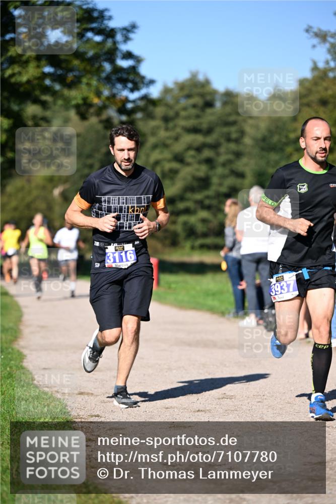 22.09.2024 - 32. Volkslauf durch das schöne Alstertal Dr. Thomas Lammeyer http://msf.ph/oto/7107780 22.09.2024 10:34:43 Laufen 90, 3116, 3937 meine-sportfotos.de