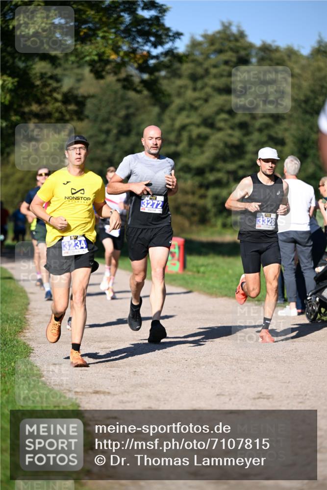 22.09.2024 - 32. Volkslauf durch das schöne Alstertal Dr. Thomas Lammeyer http://msf.ph/oto/7107815 22.09.2024 10:34:51 Laufen 3272, 3234, 13328 meine-sportfotos.de