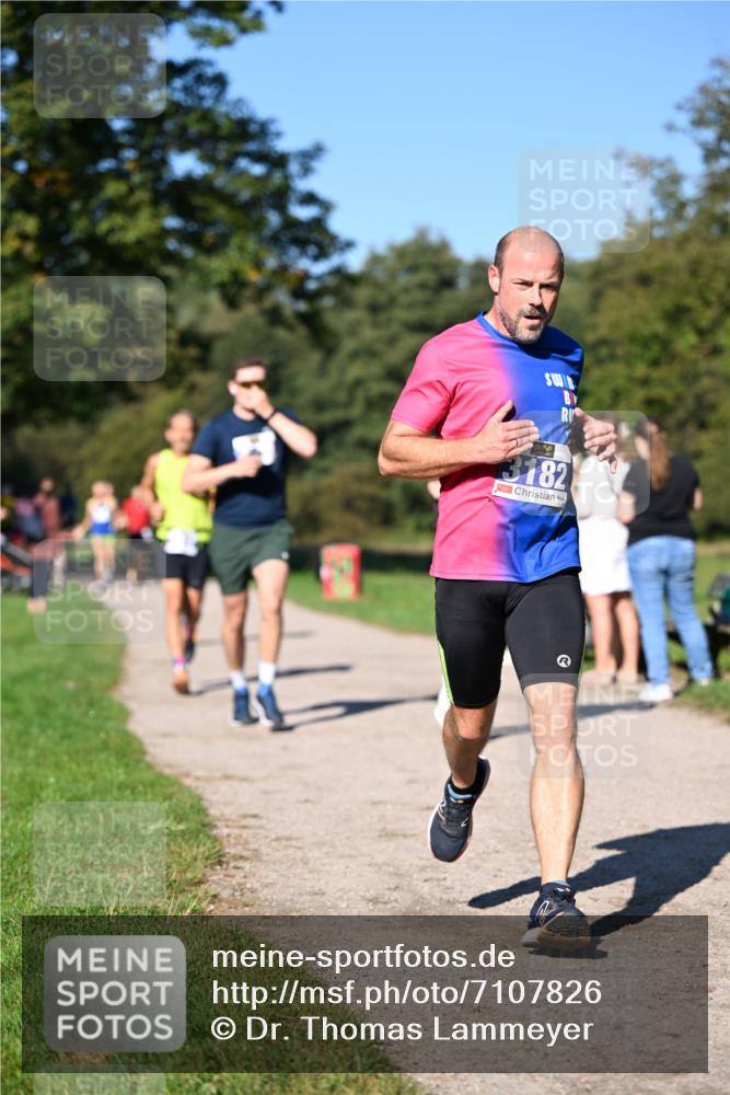 22.09.2024 - 32. Volkslauf durch das schöne Alstertal Dr. Thomas Lammeyer http://msf.ph/oto/7107826 22.09.2024 10:34:54 Laufen 3182 meine-sportfotos.de