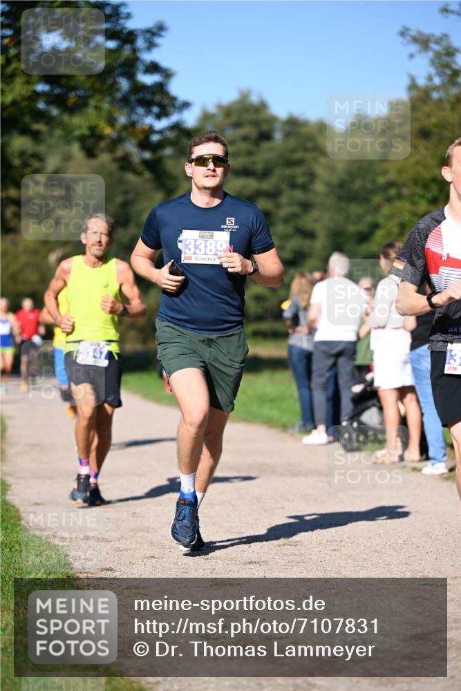 22.09.2024 - 32. Volkslauf durch das schöne Alstertal Dr. Thomas Lammeyer http://msf.ph/oto/7107831 22.09.2024 10:34:55 Laufen 11747, 3389 meine-sportfotos.de