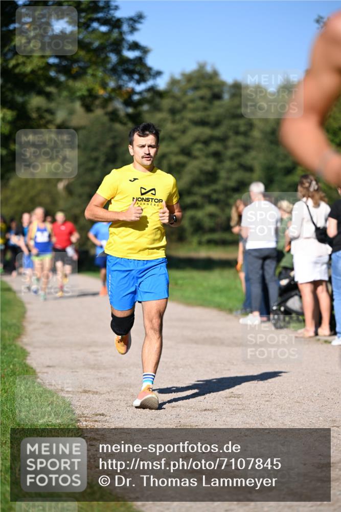 22.09.2024 - 32. Volkslauf durch das schöne Alstertal Dr. Thomas Lammeyer http://msf.ph/oto/7107845 22.09.2024 10:34:57 Laufen  meine-sportfotos.de