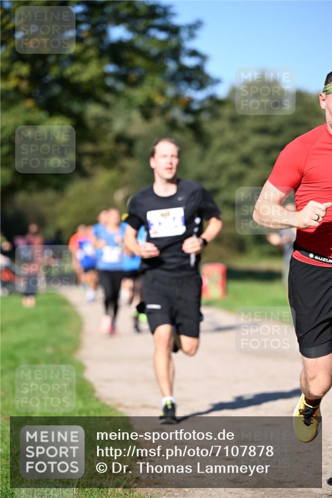 22.09.2024 - 32. Volkslauf durch das schöne Alstertal Dr. Thomas Lammeyer http://msf.ph/oto/7107878 22.09.2024 10:35:05 Laufen  meine-sportfotos.de