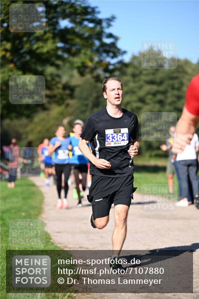 22.09.2024 - 32. Volkslauf durch das schöne Alstertal Dr. Thomas Lammeyer http://msf.ph/oto/7107880 22.09.2024 10:35:05 Laufen 13364 meine-sportfotos.de