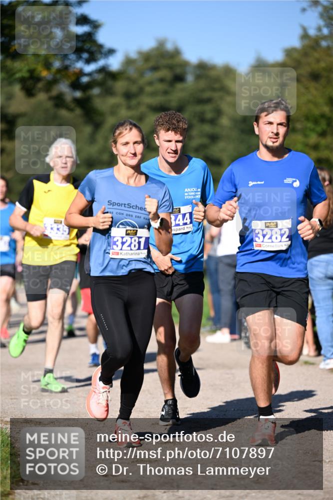 22.09.2024 - 32. Volkslauf durch das schöne Alstertal Dr. Thomas Lammeyer http://msf.ph/oto/7107897 22.09.2024 10:35:08 Laufen 344, 3281, 3282 meine-sportfotos.de