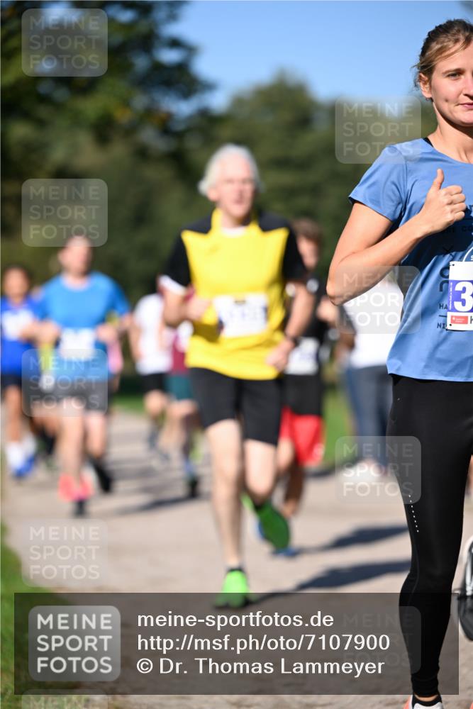 22.09.2024 - 32. Volkslauf durch das schöne Alstertal Dr. Thomas Lammeyer http://msf.ph/oto/7107900 22.09.2024 10:35:09 Laufen 23 meine-sportfotos.de