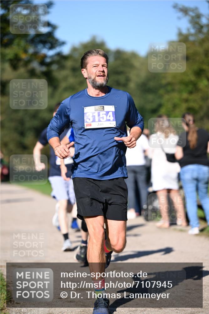 22.09.2024 - 32. Volkslauf durch das schöne Alstertal Dr. Thomas Lammeyer http://msf.ph/oto/7107945 22.09.2024 10:35:17 Laufen 3154 meine-sportfotos.de