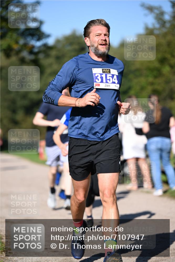 22.09.2024 - 32. Volkslauf durch das schöne Alstertal Dr. Thomas Lammeyer http://msf.ph/oto/7107947 22.09.2024 10:35:17 Laufen 3154 meine-sportfotos.de