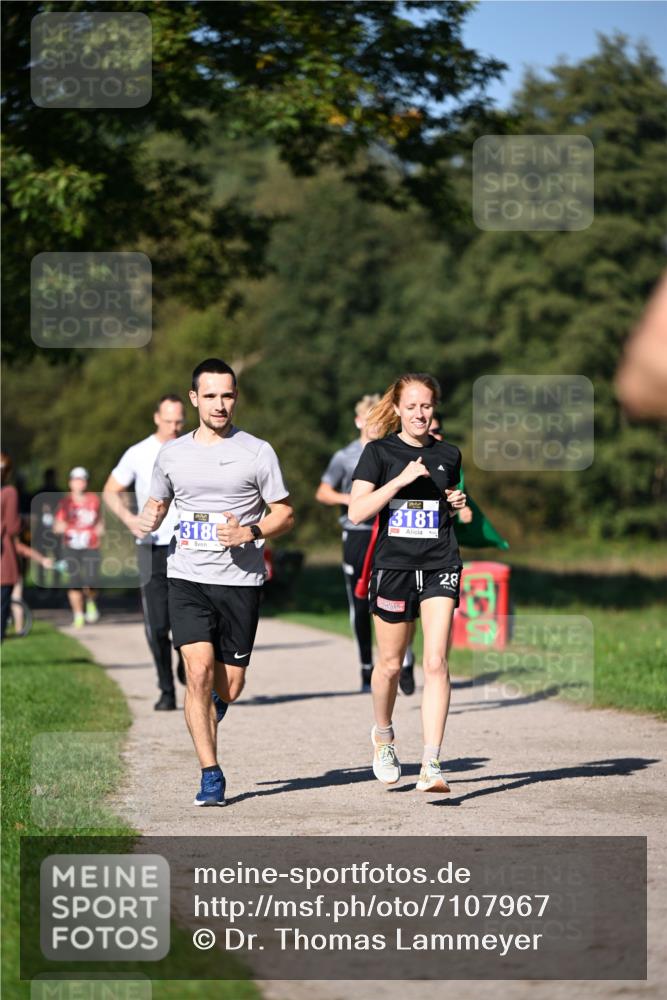 22.09.2024 - 32. Volkslauf durch das schöne Alstertal Dr. Thomas Lammeyer http://msf.ph/oto/7107967 22.09.2024 10:35:23 Laufen 3180, 3181, 28 meine-sportfotos.de
