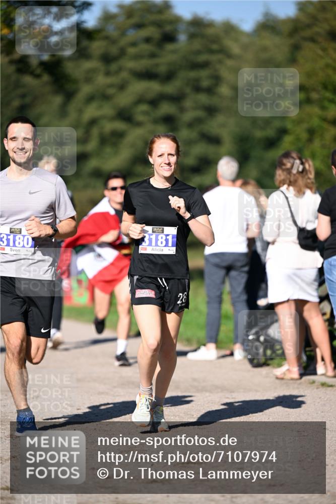 22.09.2024 - 32. Volkslauf durch das schöne Alstertal Dr. Thomas Lammeyer http://msf.ph/oto/7107974 22.09.2024 10:35:24 Laufen 3180, 3181, 28 meine-sportfotos.de