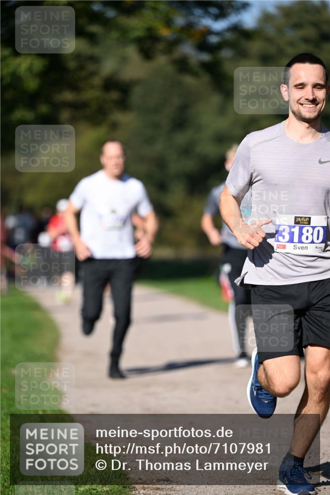 22.09.2024 - 32. Volkslauf durch das schöne Alstertal Dr. Thomas Lammeyer http://msf.ph/oto/7107981 22.09.2024 10:35:25 Laufen 3180 meine-sportfotos.de