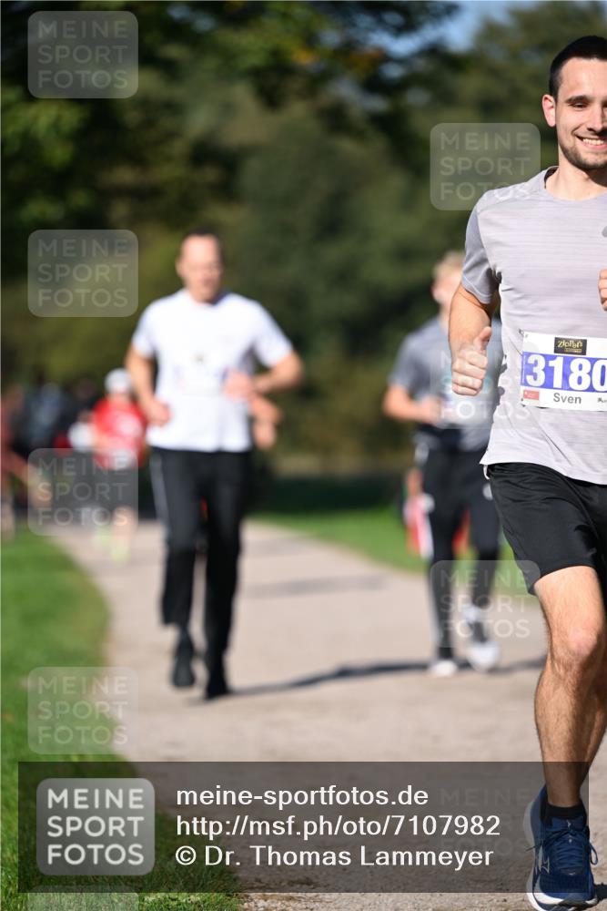 22.09.2024 - 32. Volkslauf durch das schöne Alstertal Dr. Thomas Lammeyer http://msf.ph/oto/7107982 22.09.2024 10:35:25 Laufen 3180 meine-sportfotos.de